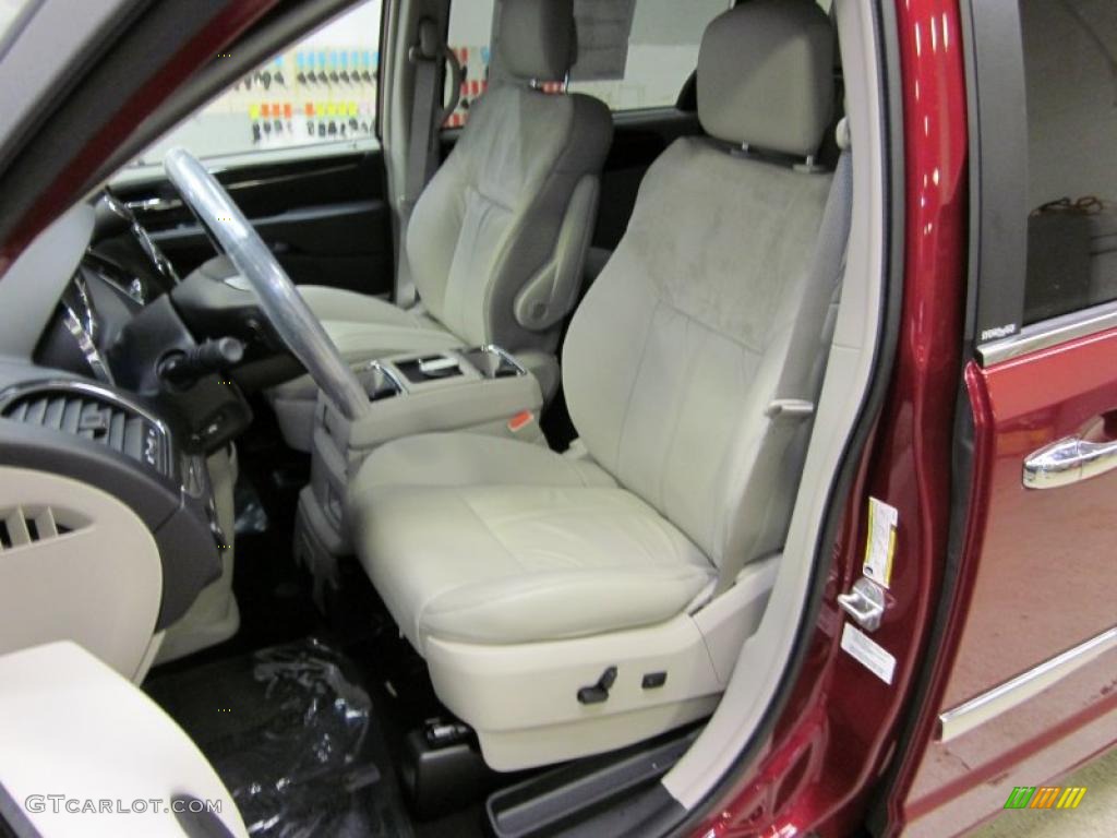Black/Light Graystone Interior 2011 Chrysler Town & Country Limited Photo #41803315
