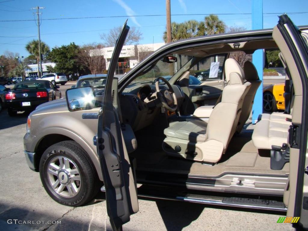 2004 F150 XLT SuperCab - Arizona Beige Metallic / Tan photo #12