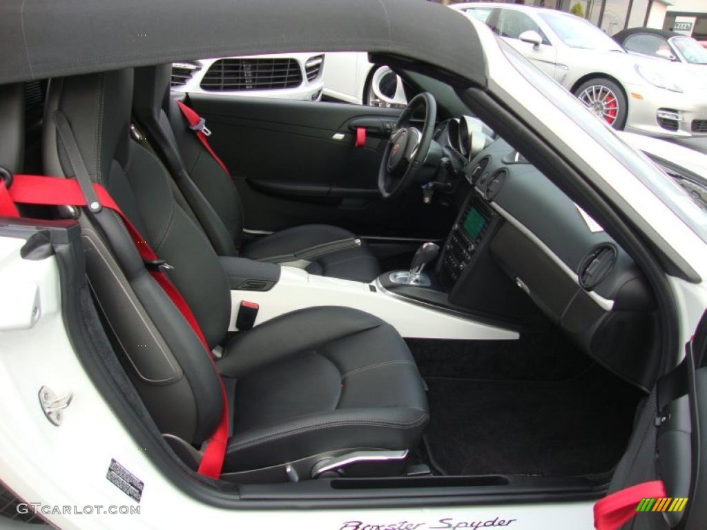 Black Interior 2011 Porsche Boxster Spyder Photo #41812023