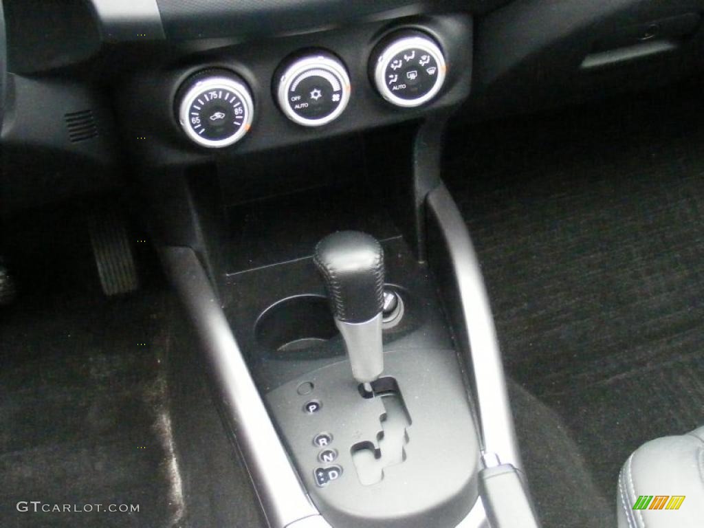 2007 Mitsubishi Outlander XLS Transmission Photos