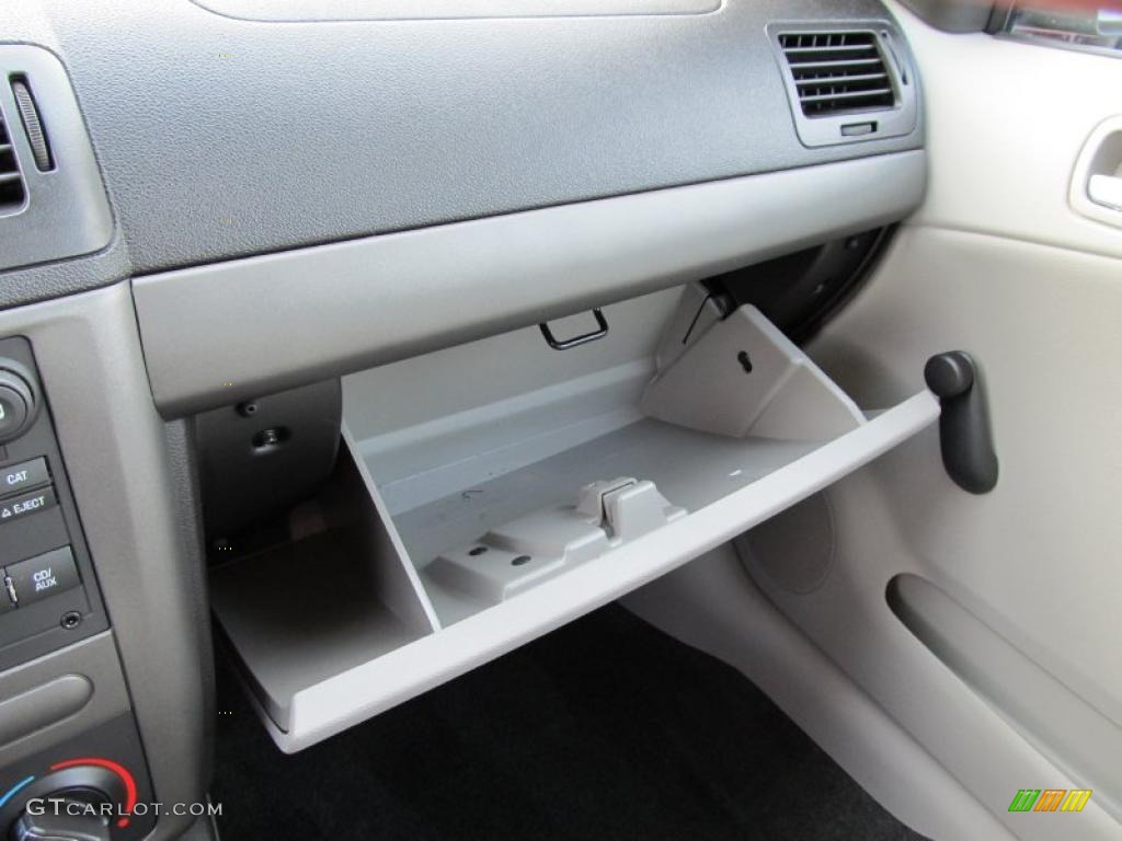 2008 Cobalt LS Coupe - Black / Gray photo #21