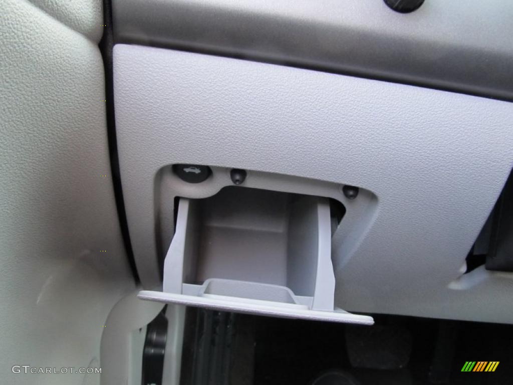 2008 Cobalt LS Coupe - Black / Gray photo #22