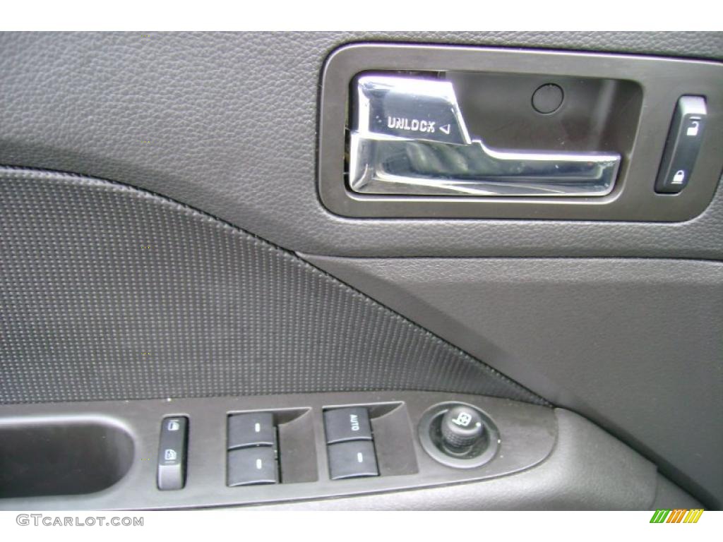 2008 Mercury Milan V6 Premier AWD Controls Photo #41817215