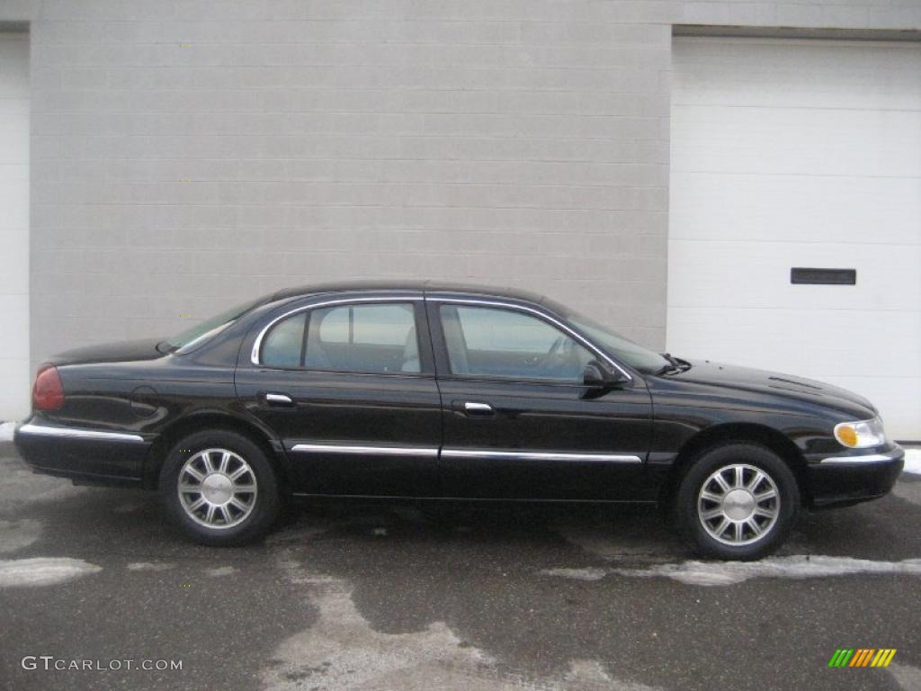 Black 2002 Lincoln Continental Standard Continental Model Exterior Photo #41819107