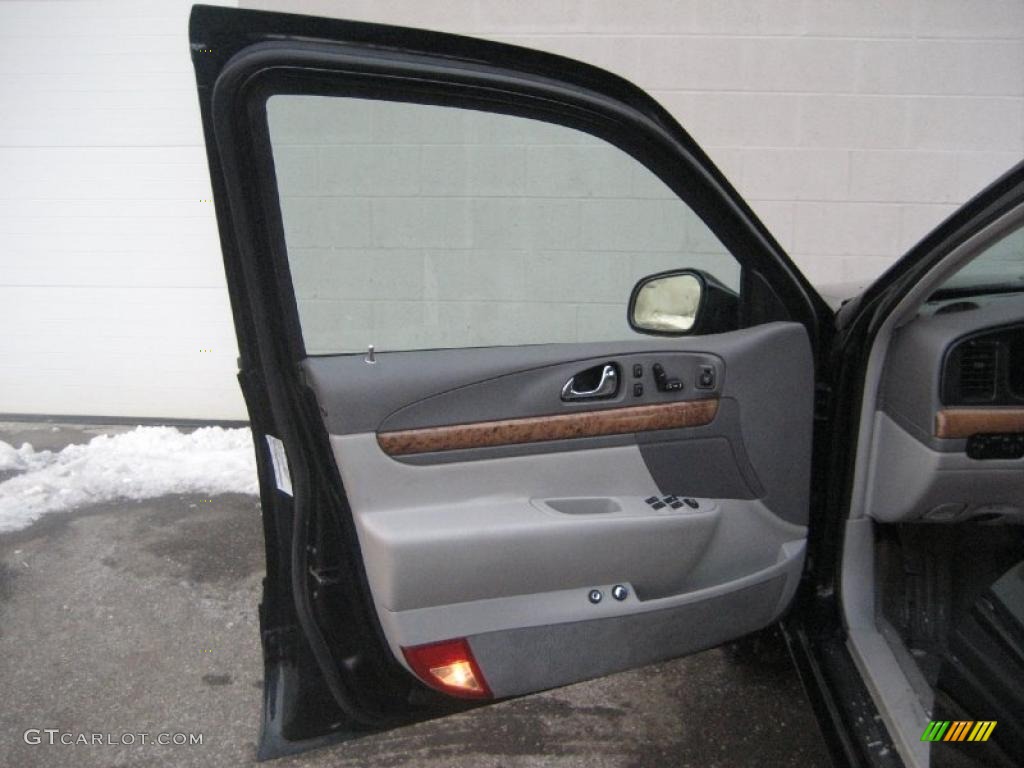 2002 Lincoln Continental Standard Continental Model Light Graphite Door Panel Photo #41819351