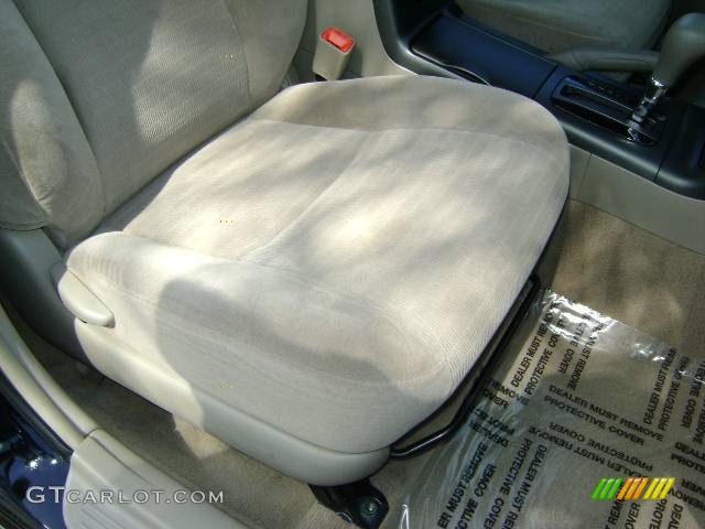 2006 Camry LE - Black / Beige photo #18