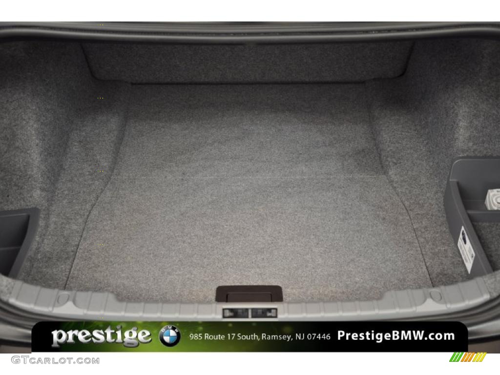 2011 3 Series 328i xDrive Sedan - Jet Black / Black photo #5