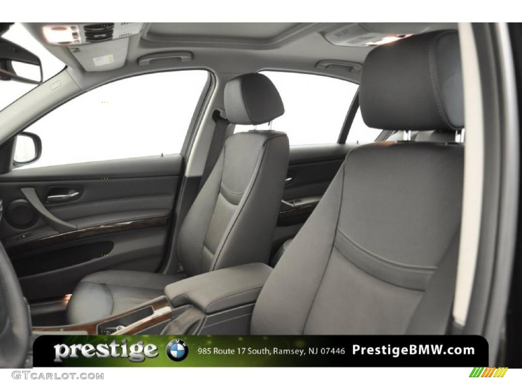 2011 3 Series 328i xDrive Sedan - Jet Black / Black photo #10
