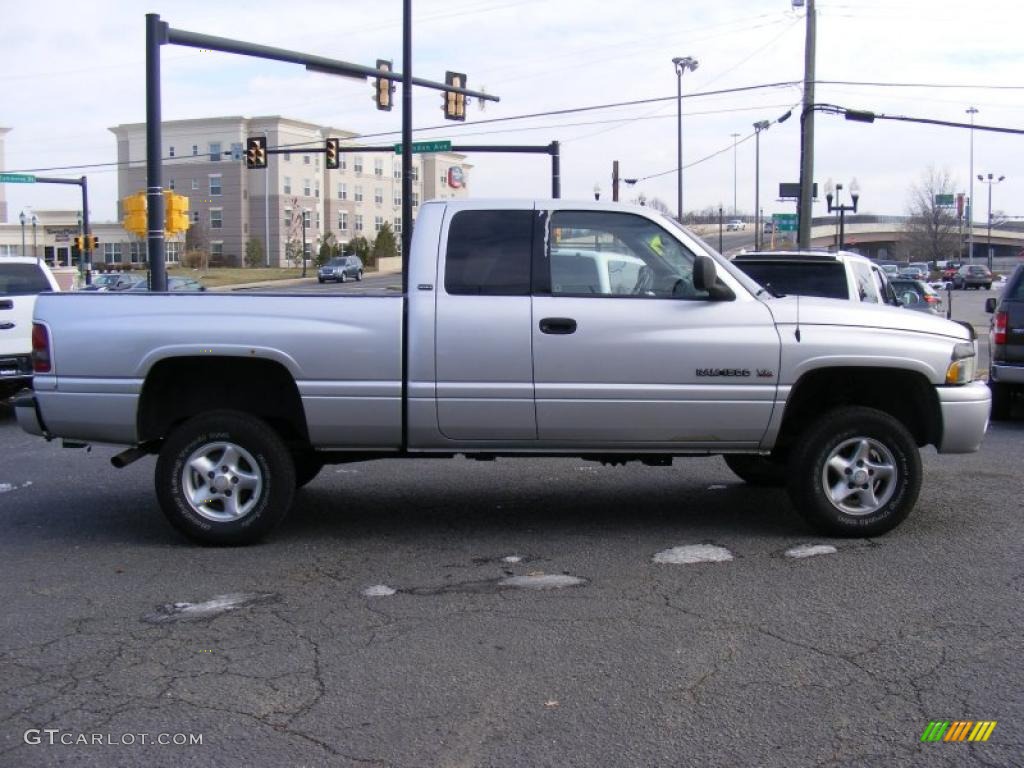 Bright Silver Metallic 2001 Dodge Ram 1500 SLT Club Cab 4x4 Exterior Photo #41824495