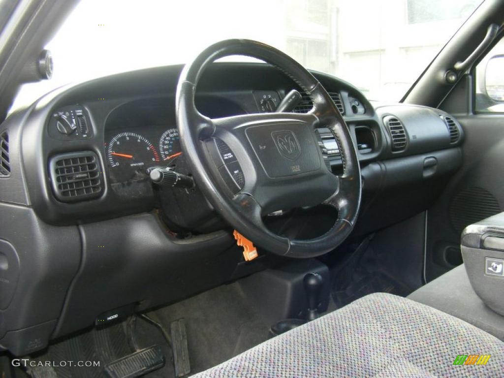 Agate Interior 2001 Dodge Ram 1500 SLT Club Cab 4x4 Photo #41824711