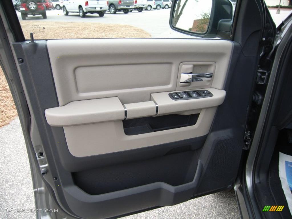 2010 Ram 1500 Big Horn Quad Cab 4x4 - Mineral Gray Metallic / Dark Slate/Medium Graystone photo #18