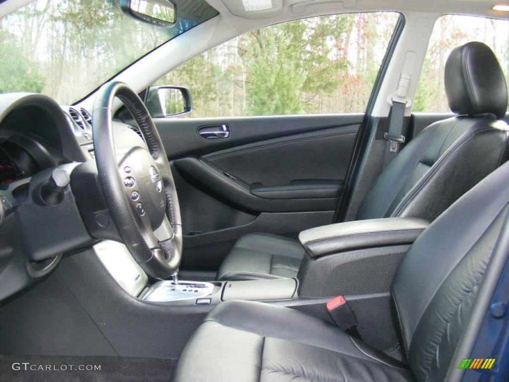 Charcoal Interior 2010 Nissan Altima 3.5 SR Photo #41827532