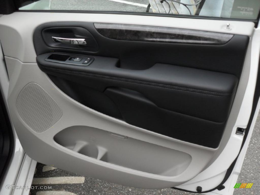 2011 Dodge Grand Caravan Crew Black/Light Graystone Door Panel Photo #41832068