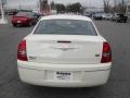 Cool Vanilla White - 300 Touring Photo No. 3