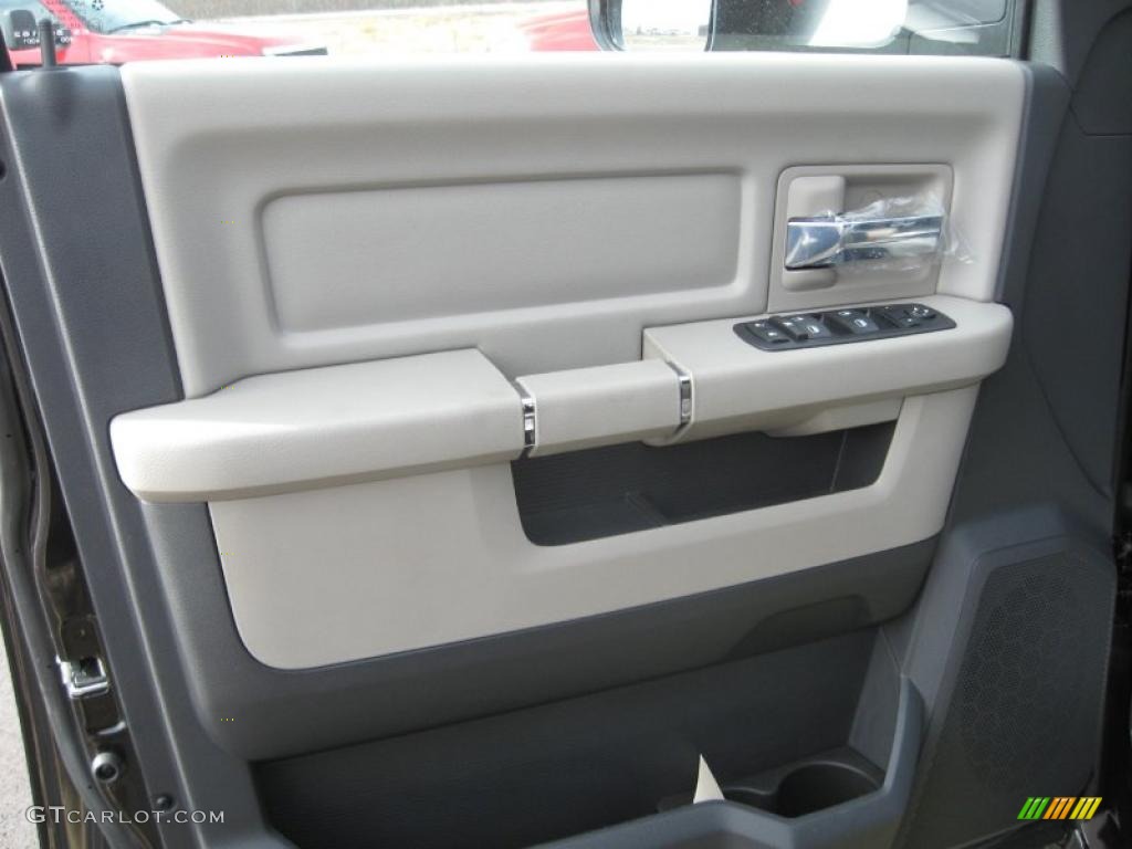 2011 Dodge Ram 3500 HD SLT Crew Cab 4x4 Chassis Dark Slate Gray/Medium Graystone Door Panel Photo #41836616