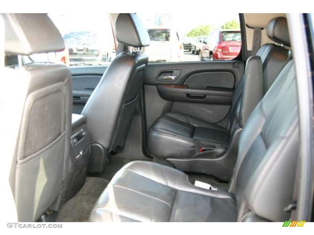 Ebony Interior 2007 Chevrolet Suburban 1500 LTZ 4x4 Photo #41838248