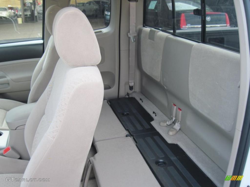 Taupe Interior 2005 Toyota Tacoma Access Cab Photo #41840557