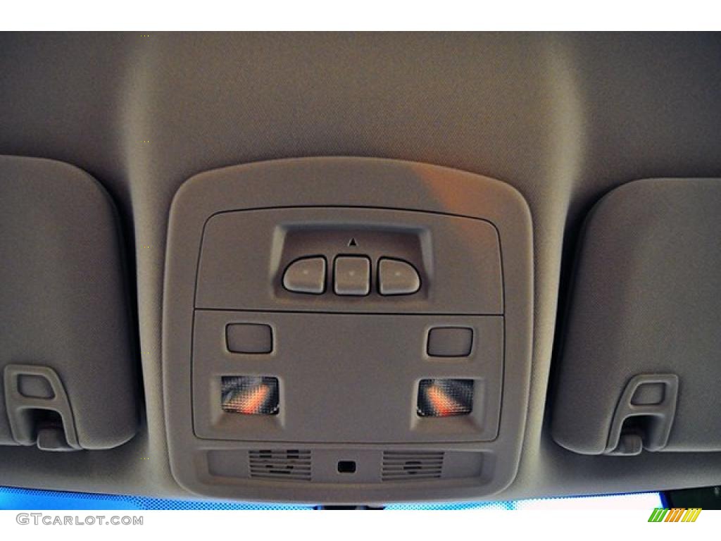 2010 Cadillac CTS -V Sedan Controls Photo #41840623