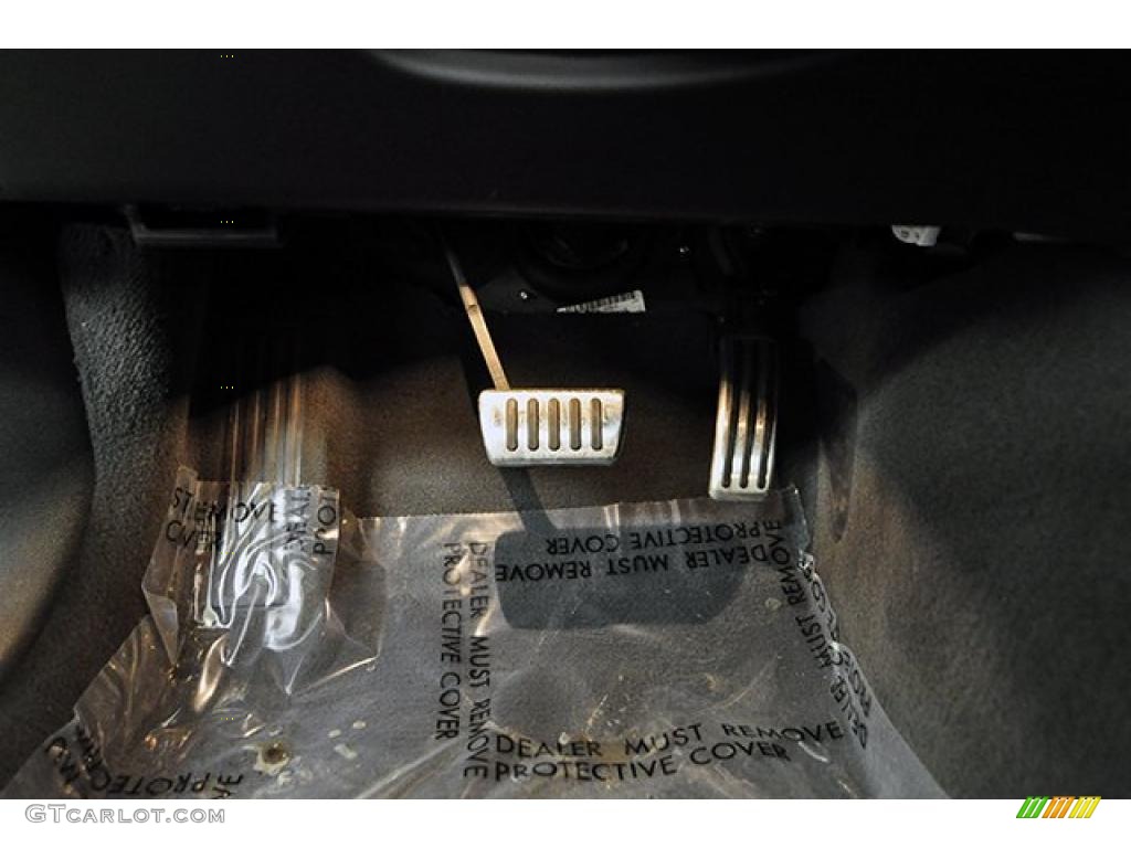2010 Cadillac CTS -V Sedan Controls Photo #41840797