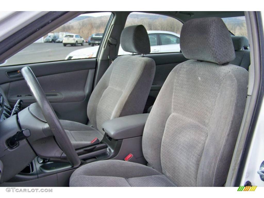 2002 Camry LE - Super White / Stone photo #12