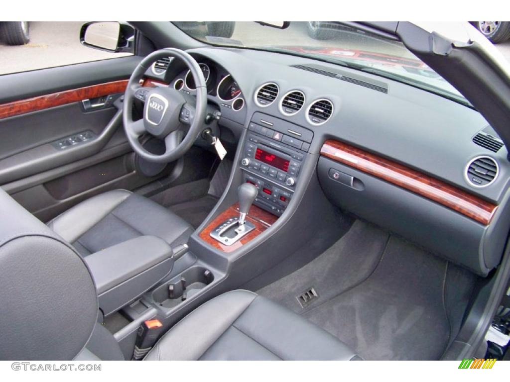 2007 A4 2.0T quattro Cabriolet - Brilliant Black / Ebony photo #17