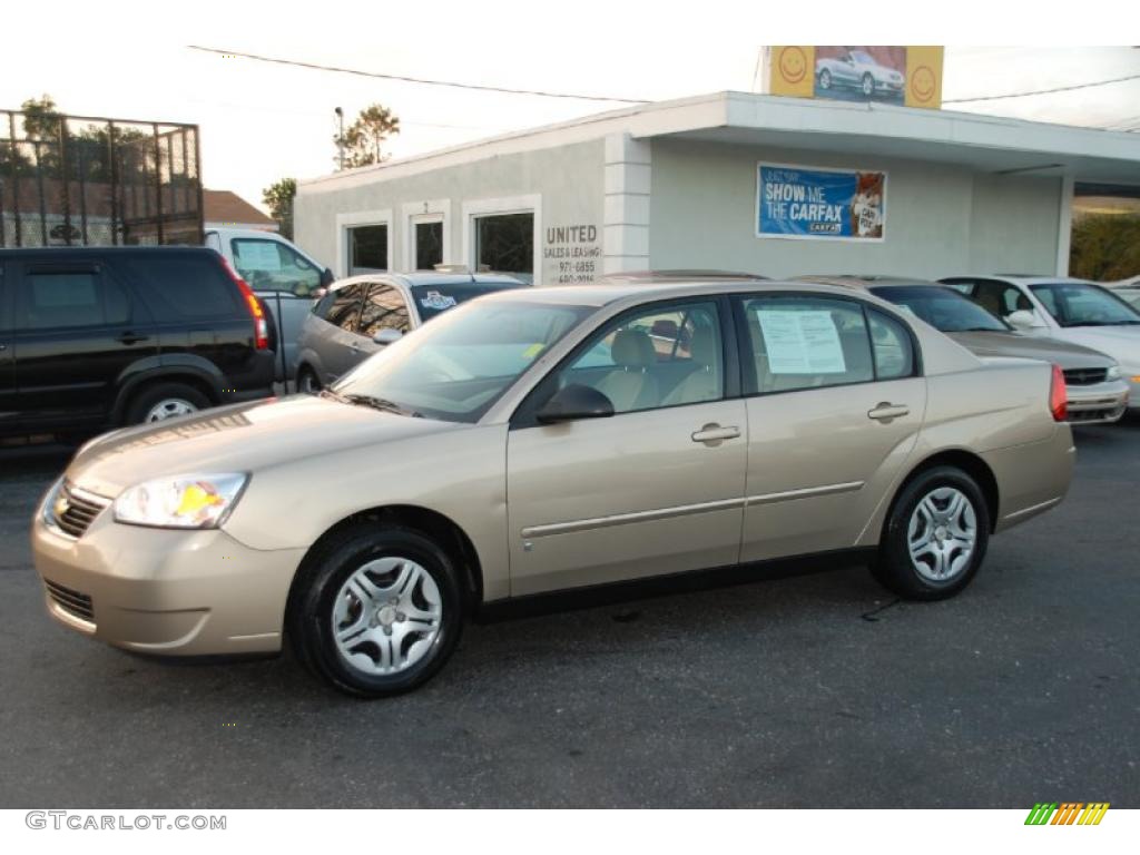 2008 Malibu Classic LS Sedan - Sandstone Metallic / Cashmere Beige photo #1