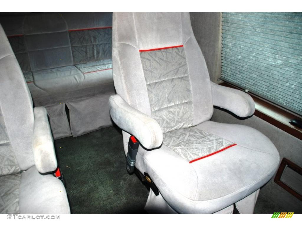 2003 Ram Van 1500 Passenger Conversion - Bright White / Sandstone photo #30