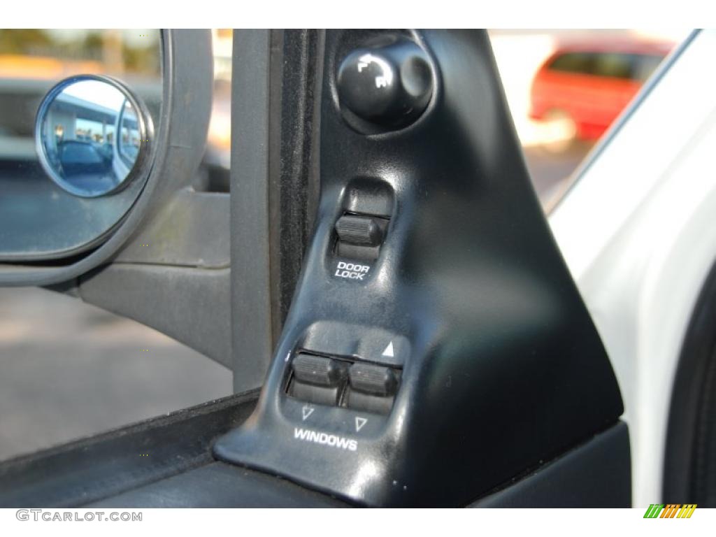 2003 Ram Van 1500 Passenger Conversion - Bright White / Sandstone photo #35