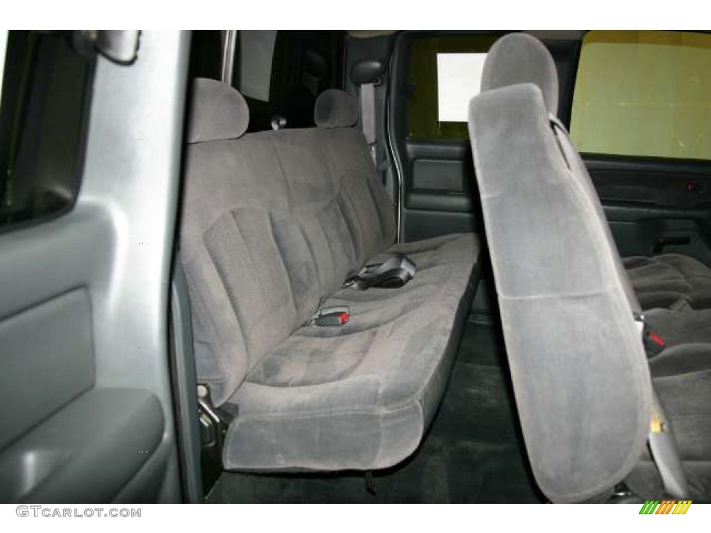 2002 Silverado 2500 LS Extended Cab 4x4 - Light Pewter Metallic / Graphite photo #16