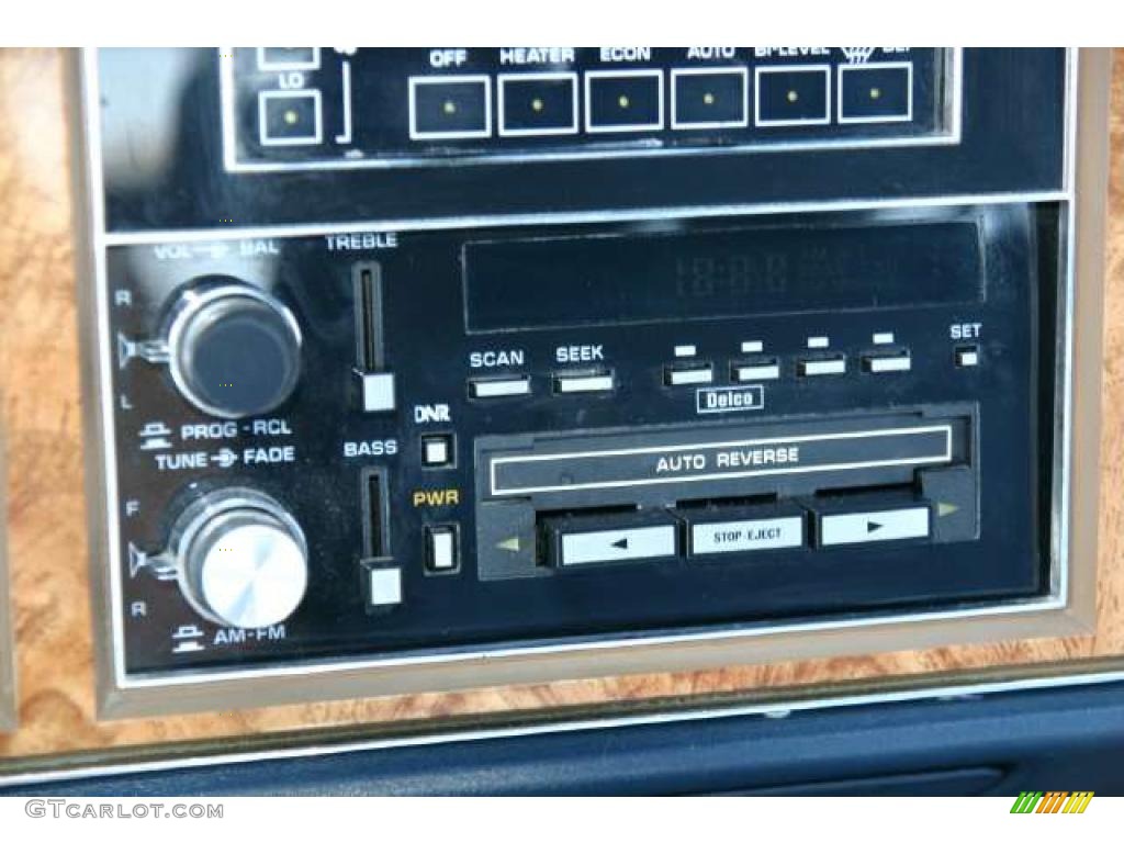 1988 Buick Electra Estate Wagon Controls Photo #41851758