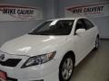 Super White - Camry SE Photo No. 7