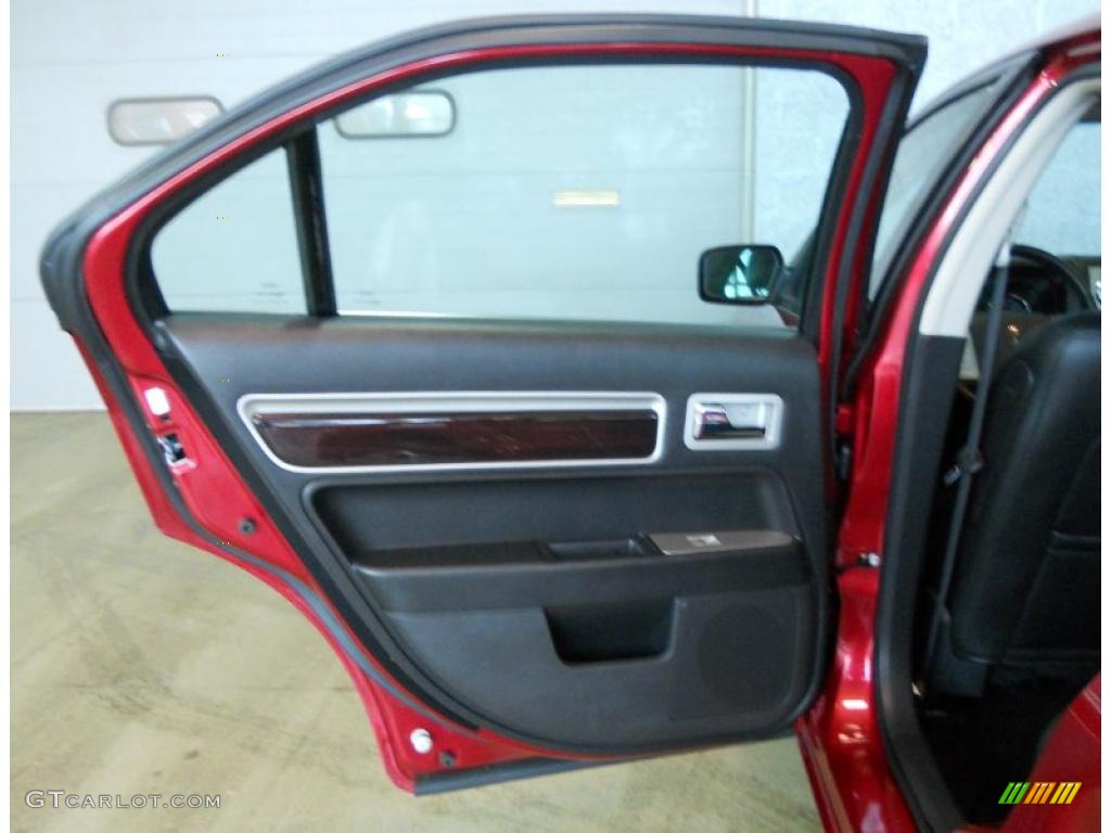 2008 MKZ AWD Sedan - Vivid Red Metallic / Dark Charcoal photo #19