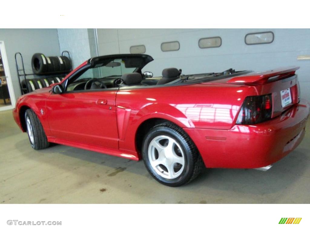 2001 Mustang V6 Convertible - Laser Red Metallic / Dark Charcoal photo #5