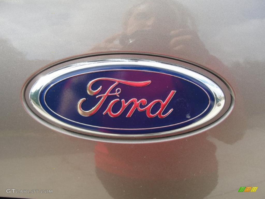 2003 Ford Explorer XLS Marks and Logos Photo #41859010