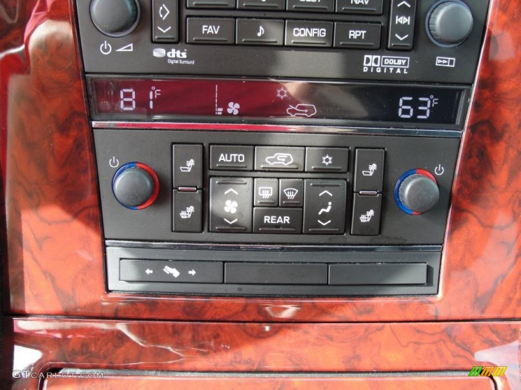 2009 Cadillac Escalade Standard Escalade Model Controls Photo #41862654