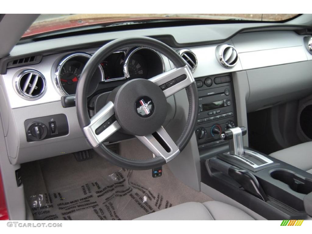2007 Mustang V6 Premium Coupe - Torch Red / Light Graphite photo #9