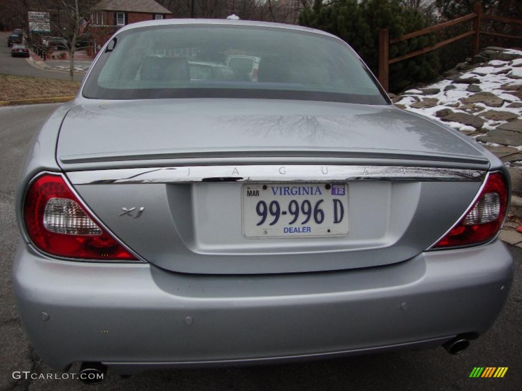 2008 XJ XJ8 - Liquid Silver Metallic / Charcoal photo #5