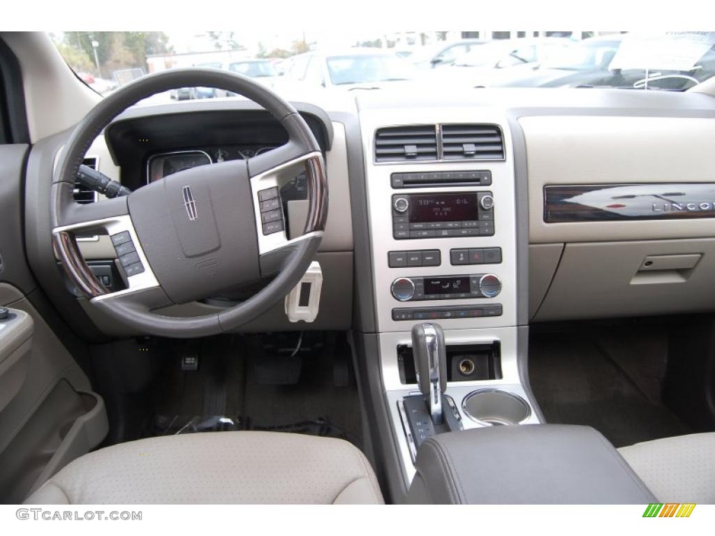 Medium Light Stone Interior 2009 Lincoln MKX Standard MKX Model Photo #41869341