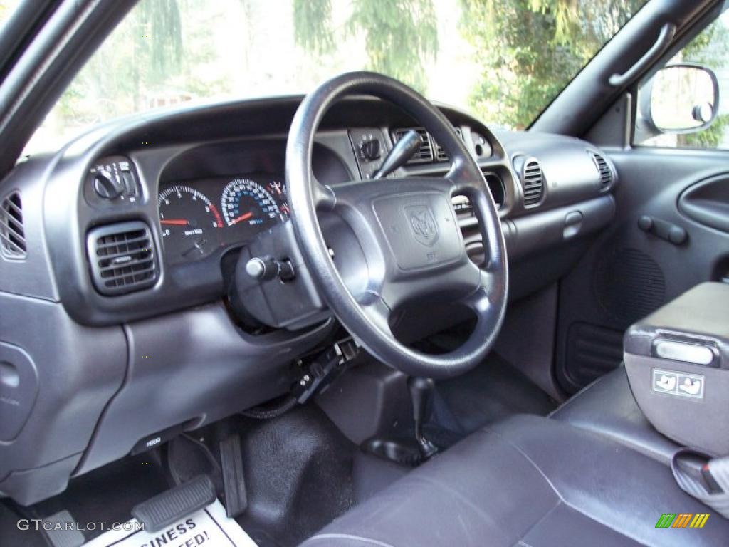 2001 Ram 2500 ST Quad Cab 4x4 - Black / Mist Gray photo #29