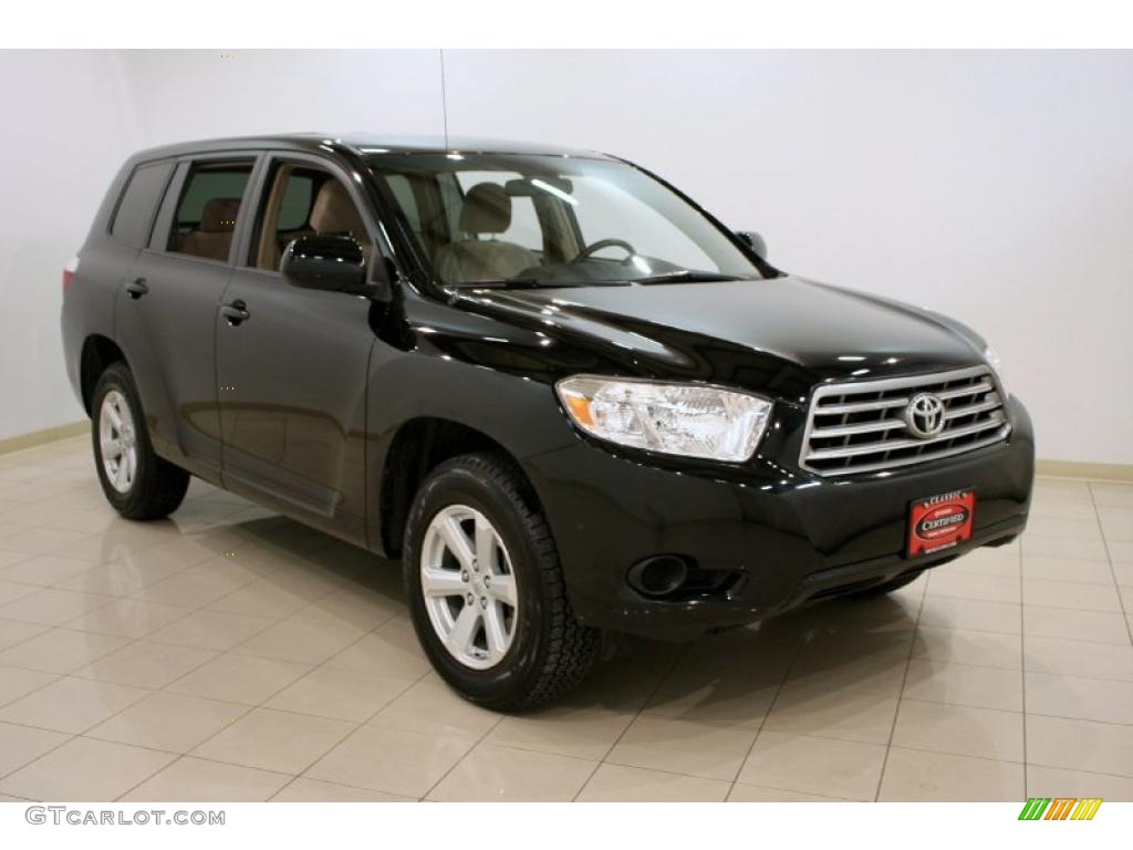 Black Toyota Highlander