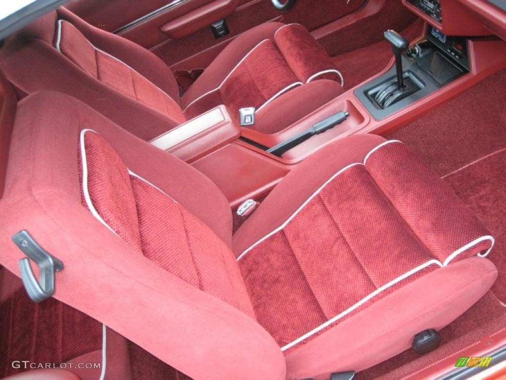 Red Interior 1986 Ford Mustang GT Convertible Photo #41872437