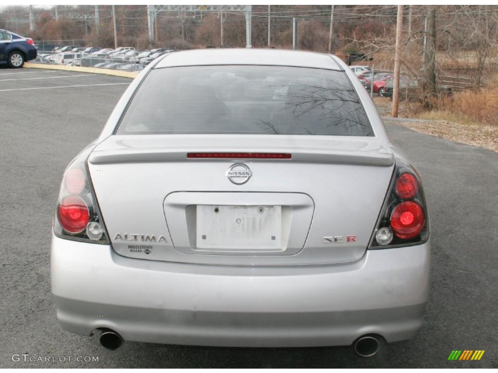 2005 Altima 3.5 SE-R - Sheer Silver Metallic / Charcoal/Red photo #6