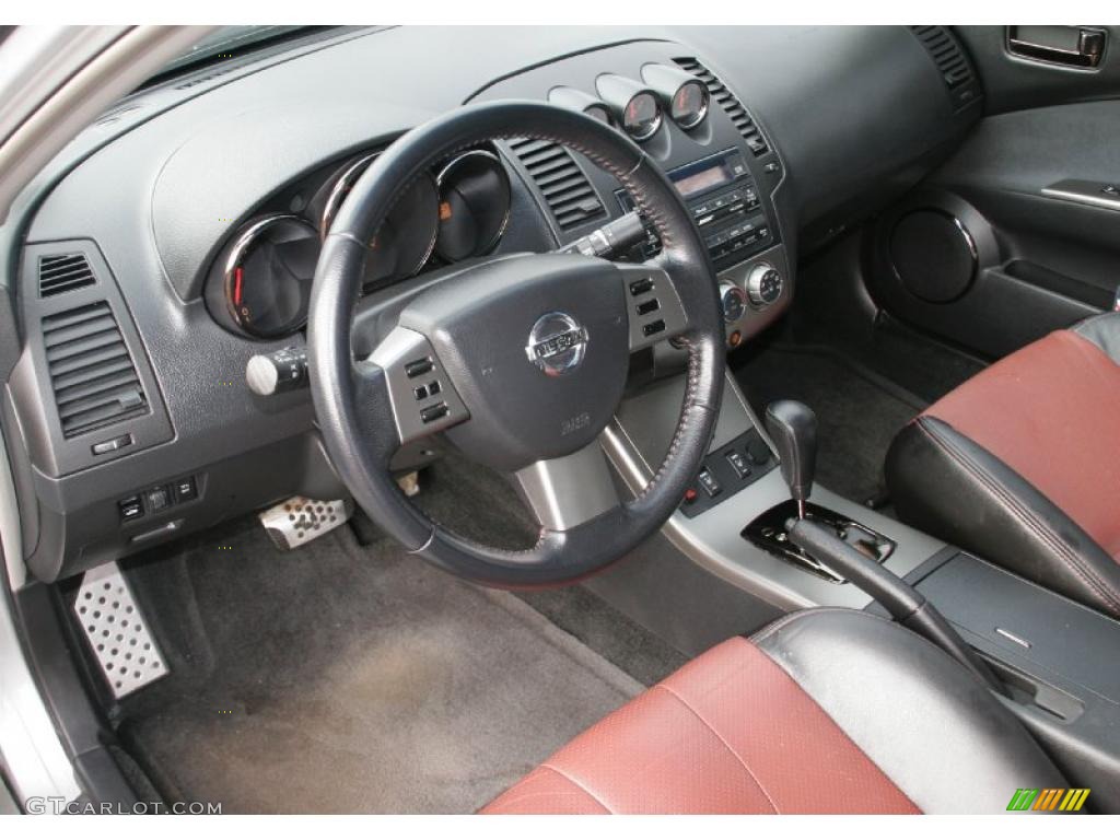 2005 Nissan Altima 3.5 SE-R Charcoal/Red Dashboard Photo #41874694