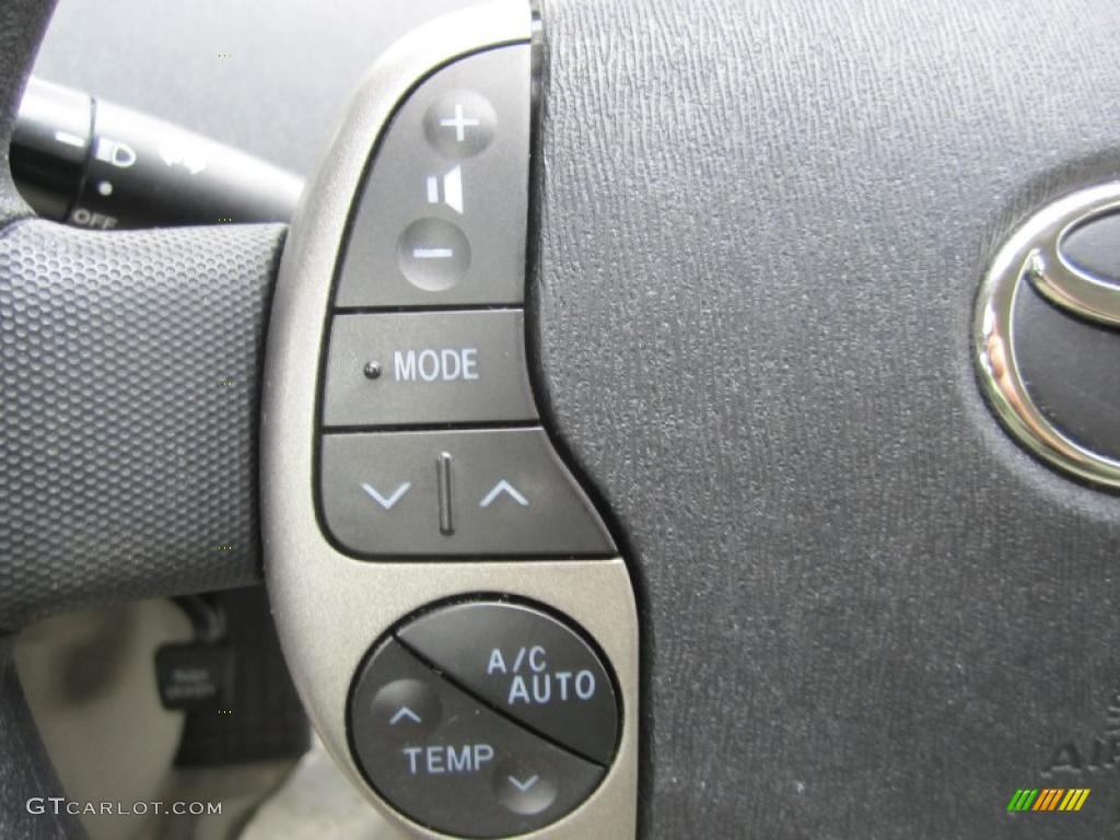 2007 Toyota Prius Hybrid Controls Photo #41876386