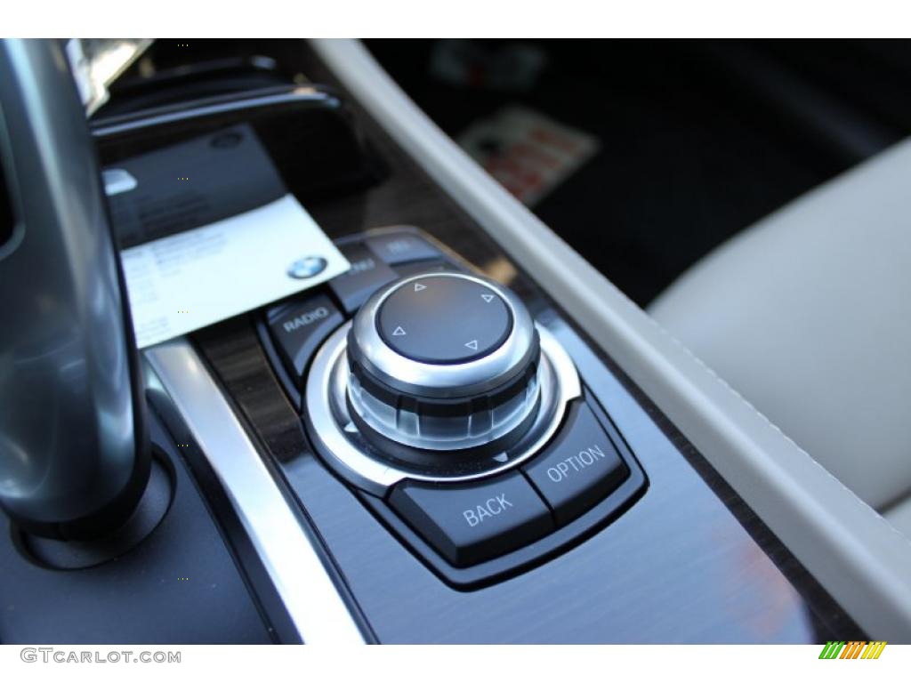 2010 BMW 7 Series 750Li Sedan Controls Photo #41877190