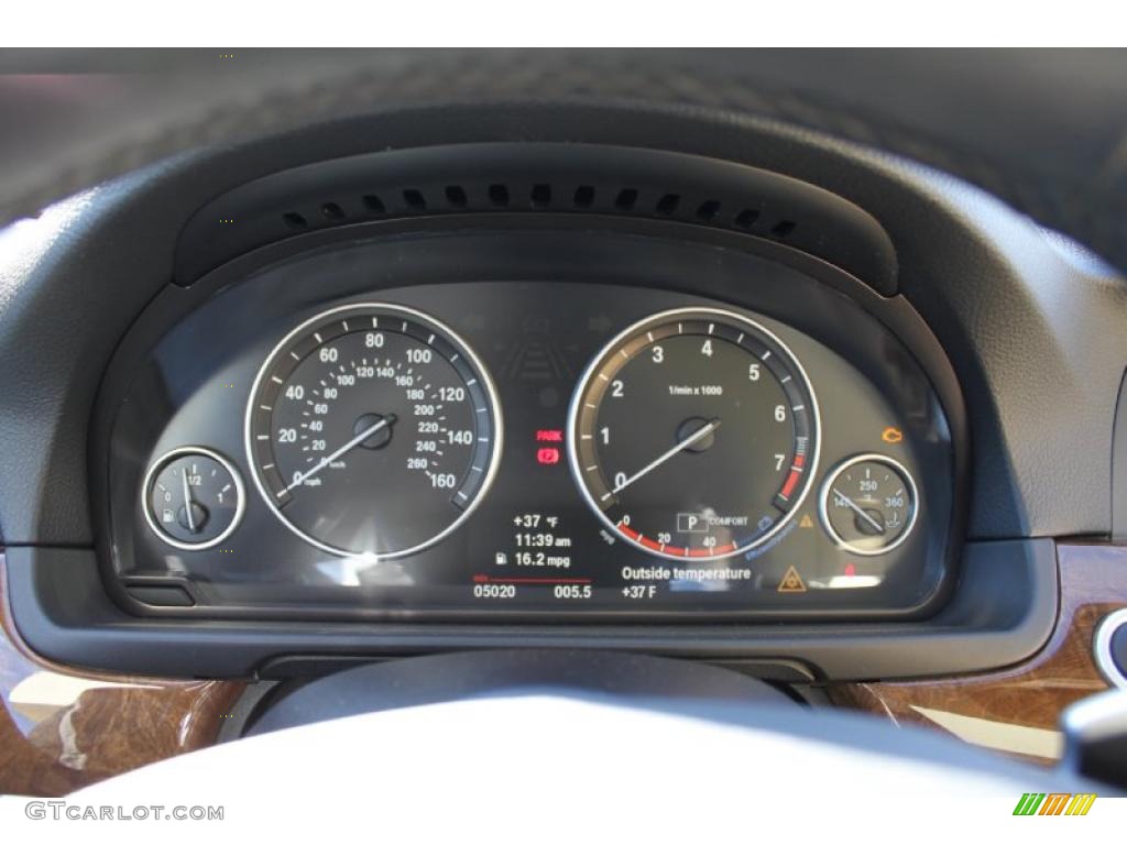 2011 BMW 5 Series 550i Sedan Gauges Photo #41878114