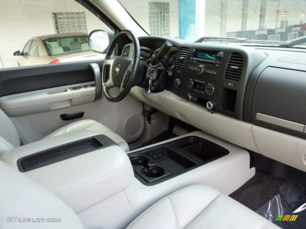 2007 Chevrolet Silverado 1500 LT Extended Cab 4x4 Light Titanium/Ebony Black Dashboard Photo #41878566