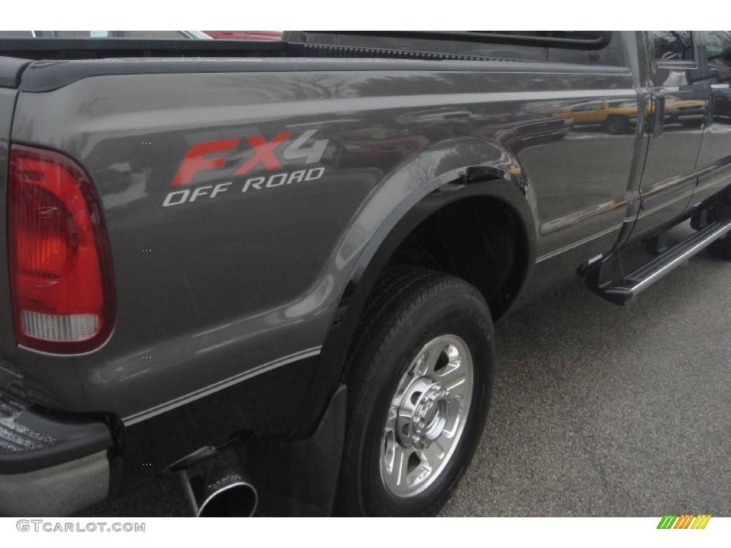 2005 F350 Super Duty Lariat Crew Cab 4x4 - Dark Shadow Grey Metallic / Medium Flint photo #45