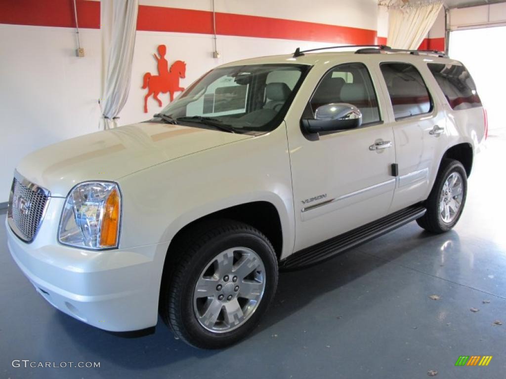 2011 Yukon SLT - White Diamond Tintcoat / Light Titanium photo #1