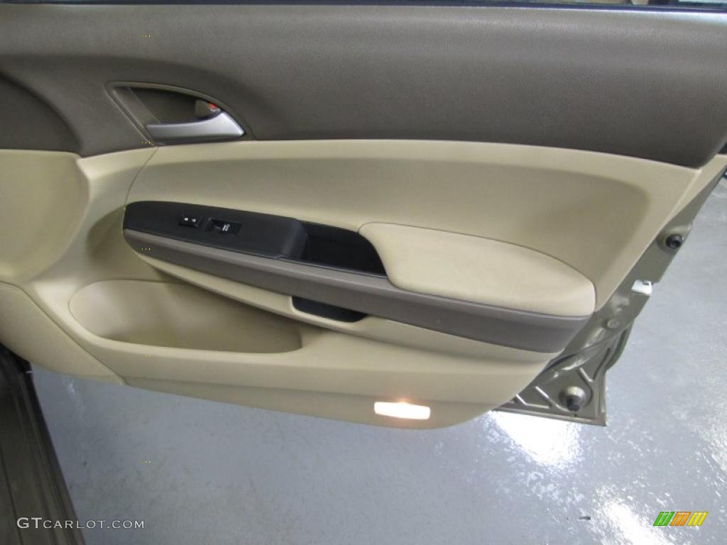 2009 Accord LX-P Sedan - Bold Beige Metallic / Ivory photo #20